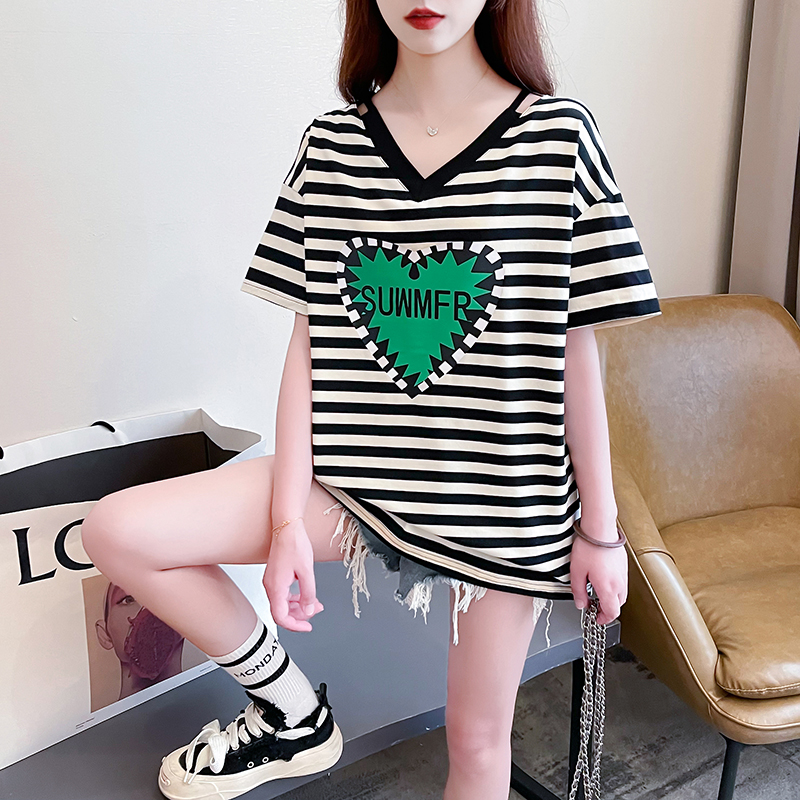 實拍純棉條紋短袖t恤女夏2024趣味印花減齡V領上衣大碼女裝200斤