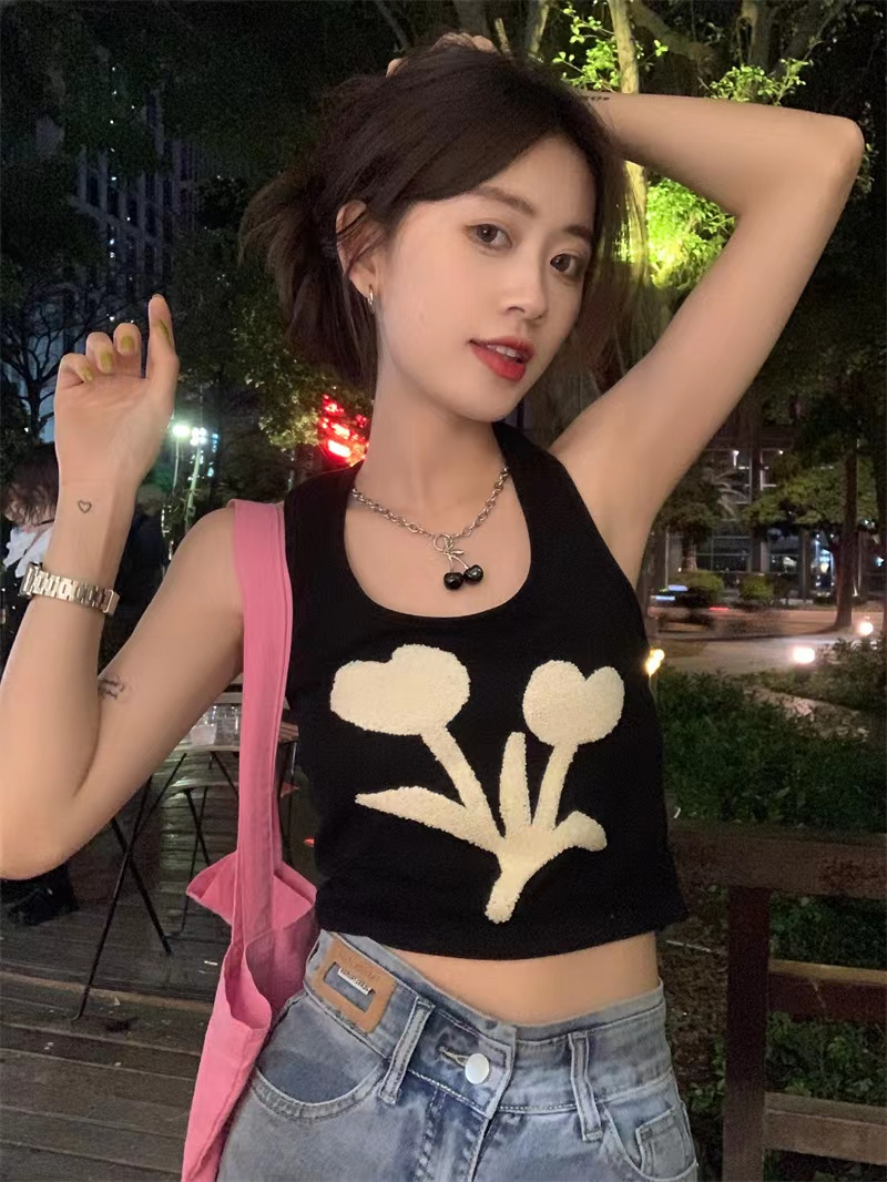 原版繡花#掛脖繡花背心內搭外穿2024運動夏季新款短款上衣女潮