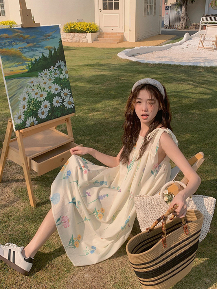 碎花連衣裙女夏季沙灘旅遊復古桔梗裙