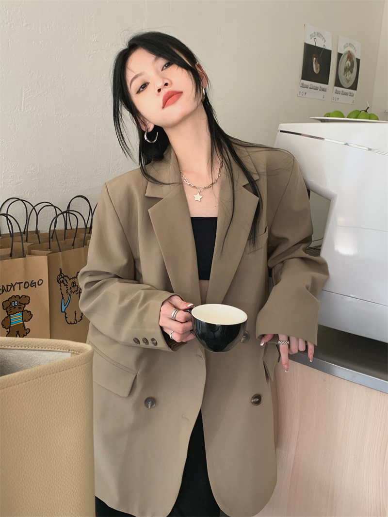 Actual shot of spring style mid-length oversize white solid color versatile suit jacket