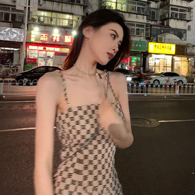 吊帶連衣裙夏2024新款名媛氣質三亞旅遊度假衣服蹦迪性感夜店女裝