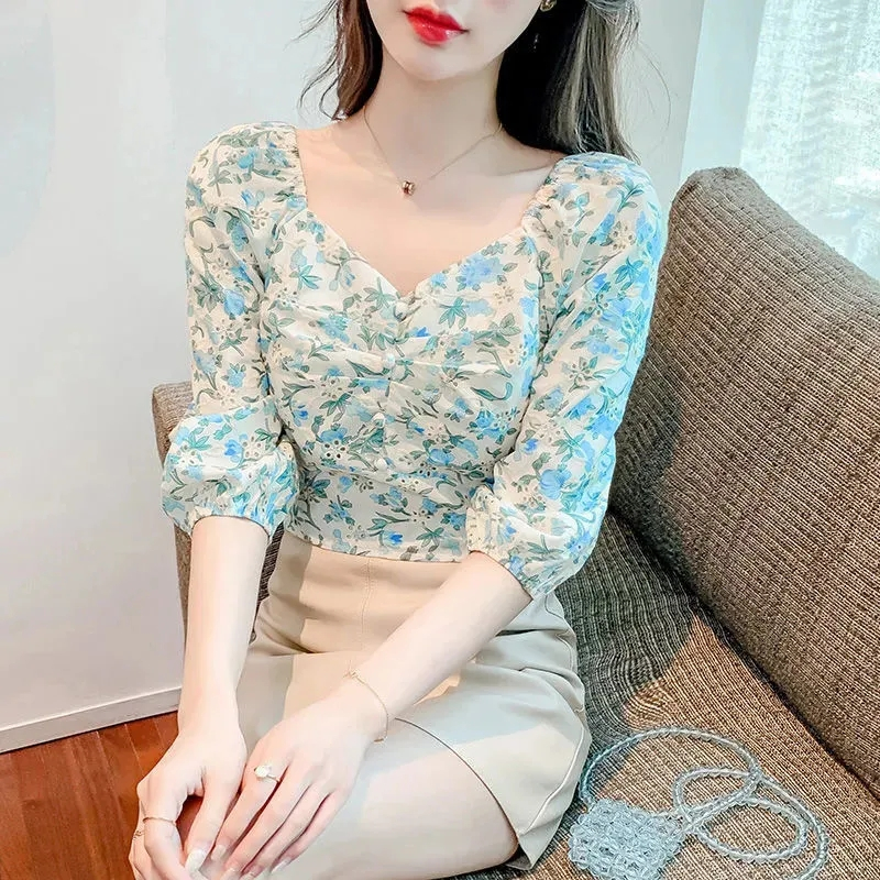 原版做工泡泡袖碎花襯衫收腰小衫後背綁帶蝴蝶結短款V領上衣