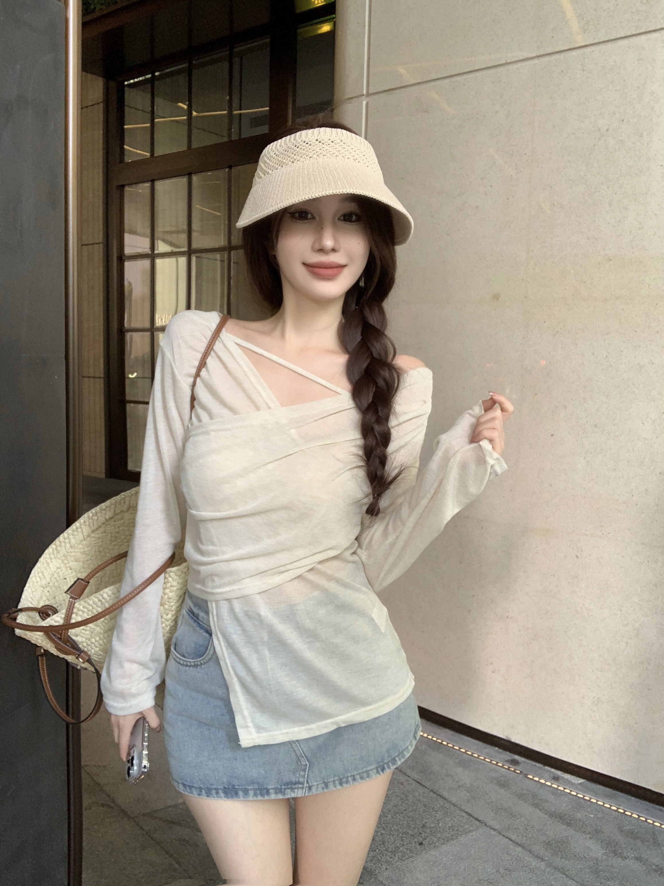 Actual shot of spring sun protection shirt, long-sleeved thin breathable air-conditioning shirt, mid-length irregular slit T-shirt top
