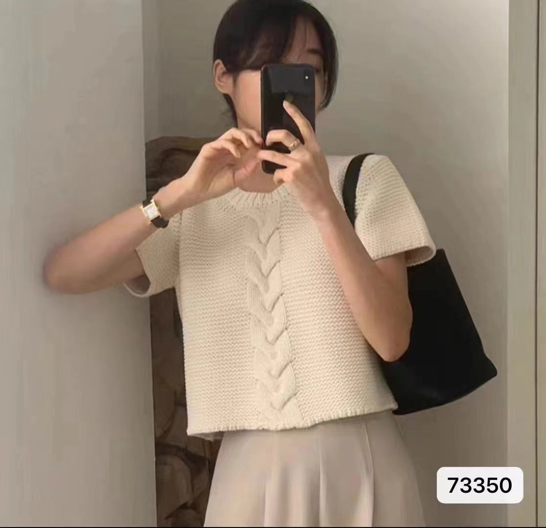 新款韓國東大門新款純色百搭上衣女圓領寬鬆麻花紋針織短袖