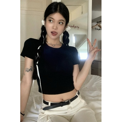 純欲甜辣妹性感露背短款上衣女夏設計感小眾系帶露腰正肩短袖t恤