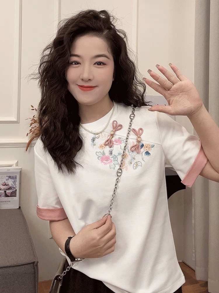 短袖t恤女2024新款夏季寬鬆獨特别致盤扣新中式國風刺繡上衣