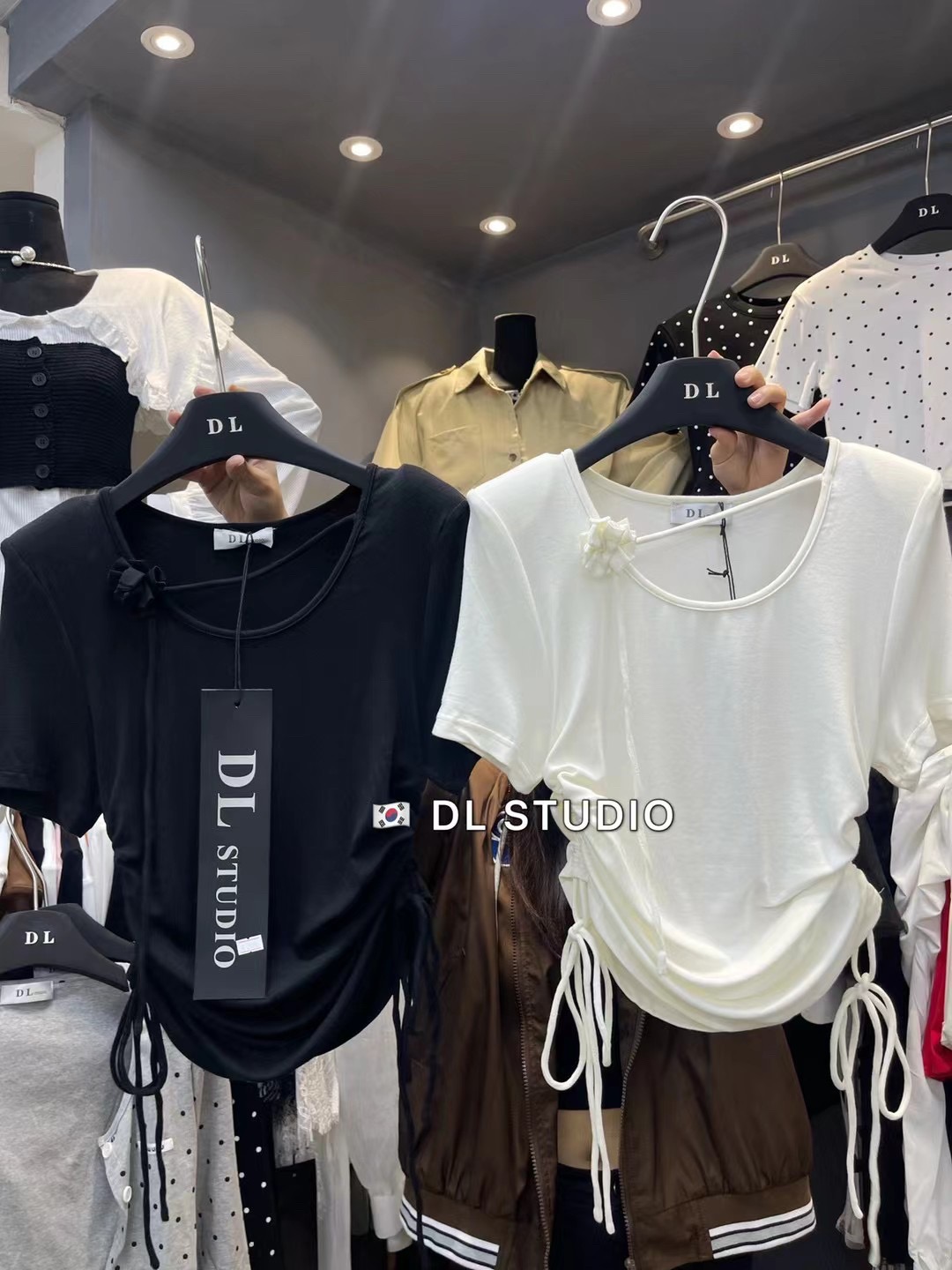 十三行2024春夏季新款純欲風花朵抽繩褶皺短袖T恤女修身百搭上衣