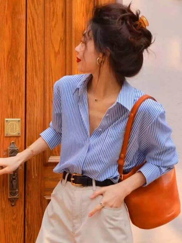 2024早春新款藍色條紋襯衫女小眾法式上衣小個子洋氣時尚高端襯衣