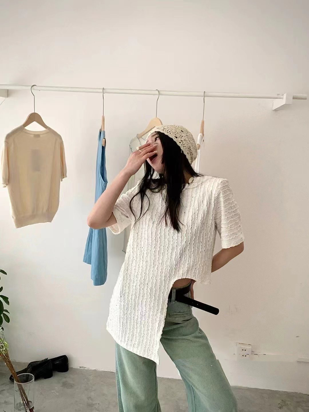 十三行春夏女2024新款不規則設計感短袖T恤小眾獨特寬鬆套頭上衣