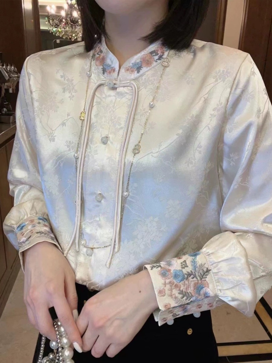 2024春款新中式國風白色刺繡復古襯衫盤扣唐裝漢服上衣