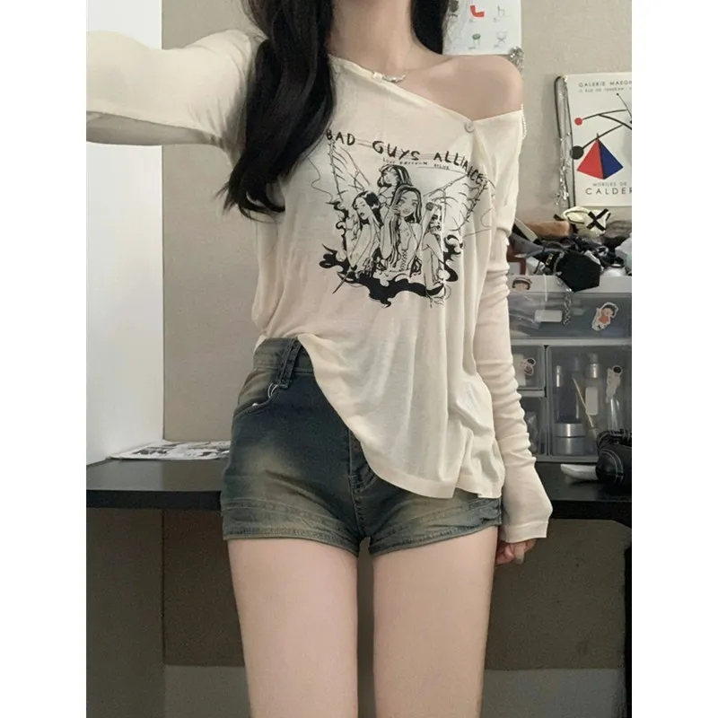 夏季新款百搭修身牛仔短褲女+辣妹別致高級感美式復古t恤兩件套