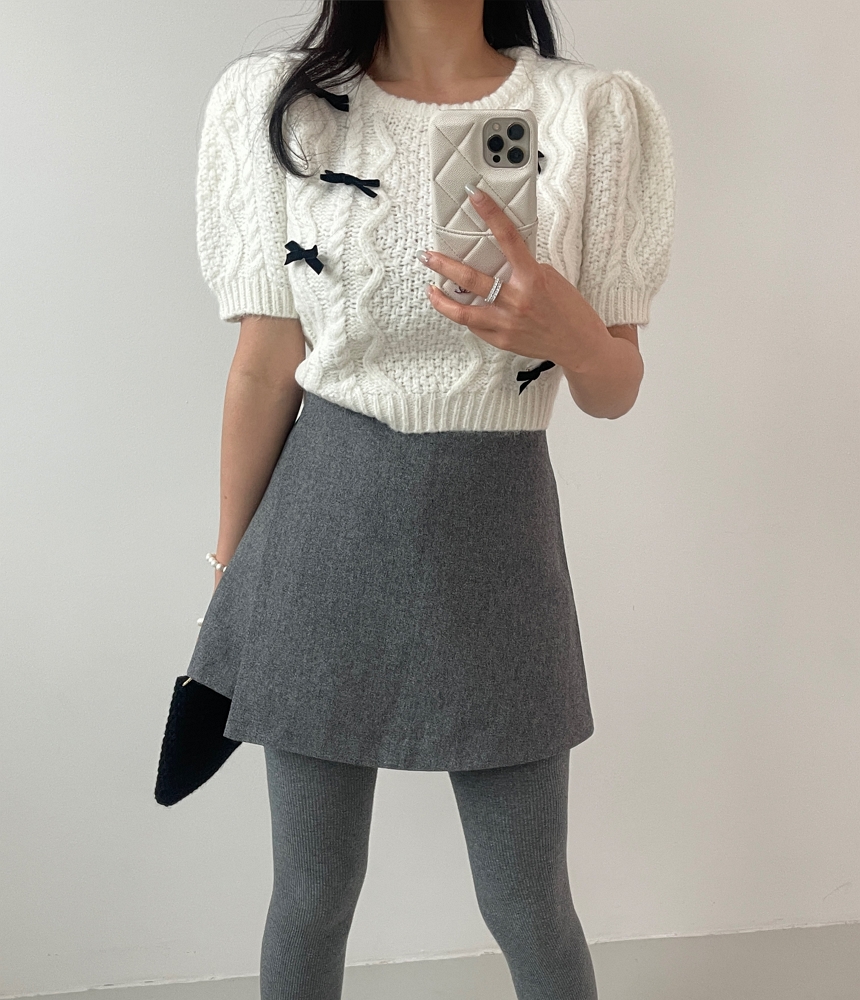 2024 Korean style niche white round neck bow short sweater
