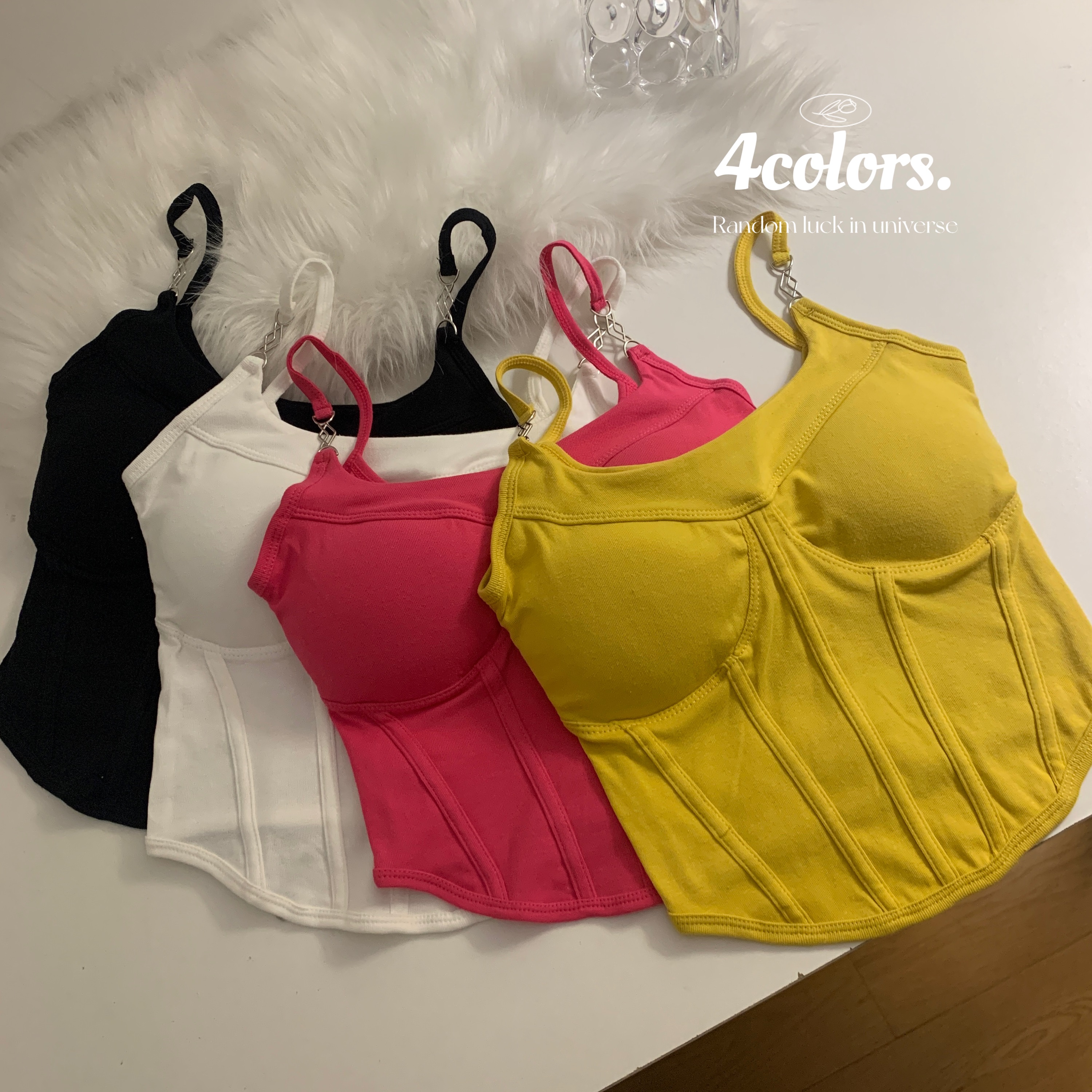Real shot of early spring new fishbone sexy versatile camisole short sleeveless hot girl top with beautiful back and outer wear