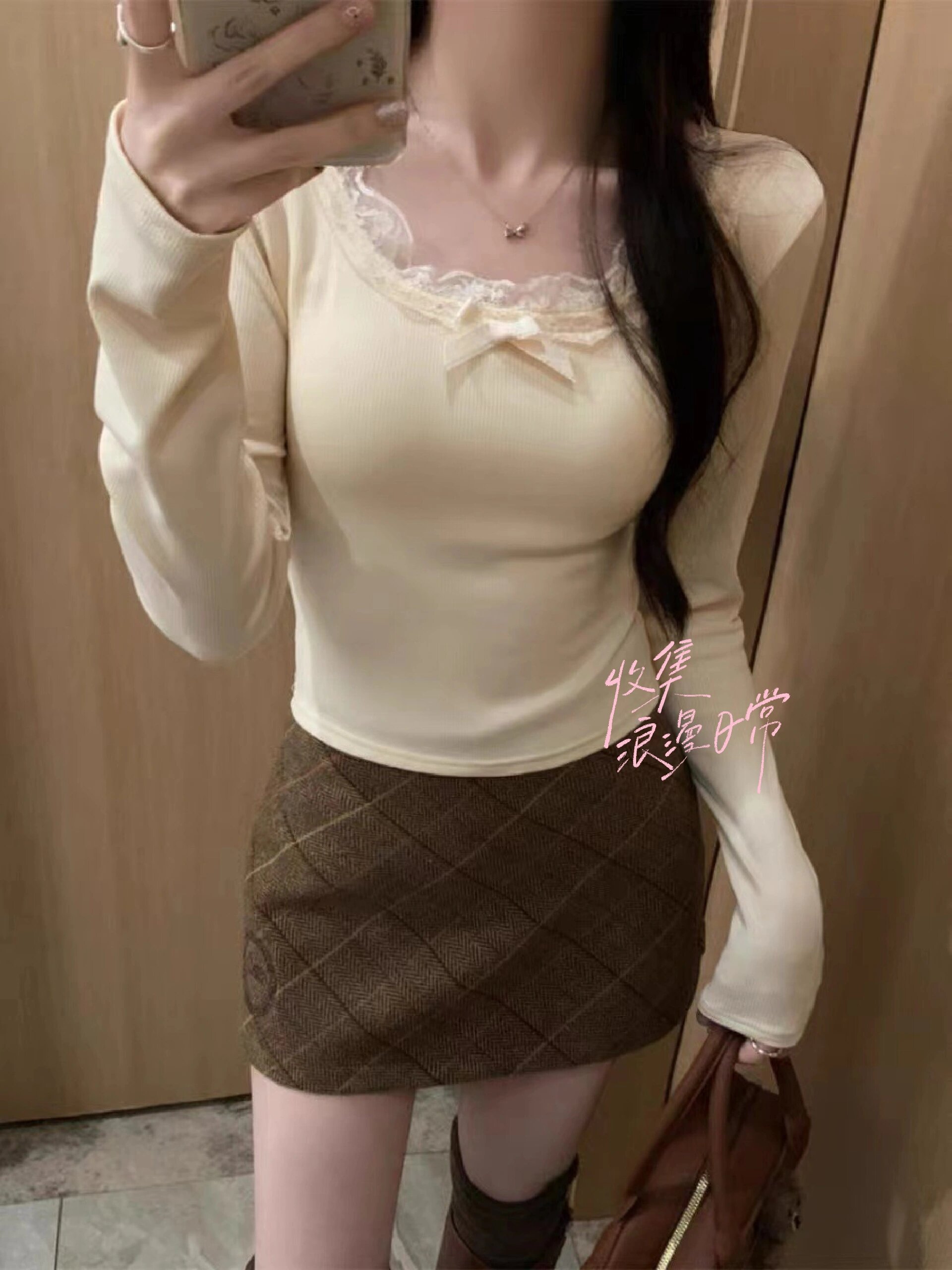 人棉磨絨 蕾絲花邊低領T恤女秋冬內搭打底短款收腰上衣