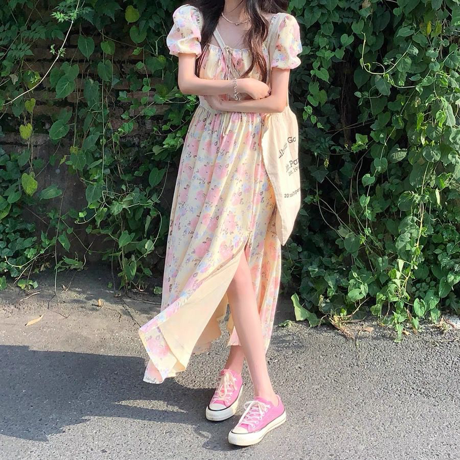 泡泡袖一字肩開叉碎花連衣裙女夏方領露背中長款收腰顯瘦甜美氣質