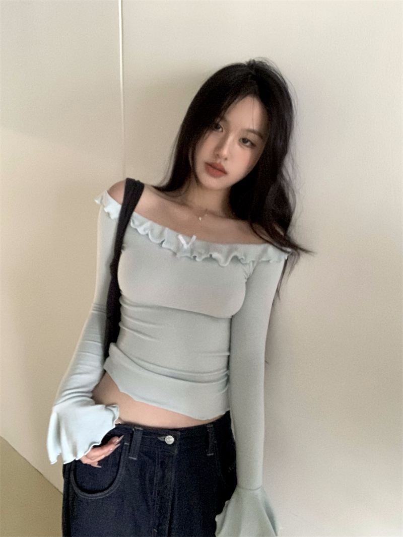 實拍~一字肩修身喇叭袖荷葉邊針織上衣女t恤