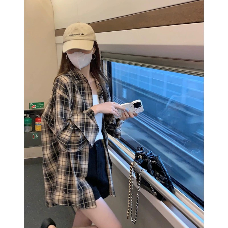 早秋復古格子襯衫女夏季薄款設計感上衣寬鬆慵懶風防曬襯衣外套