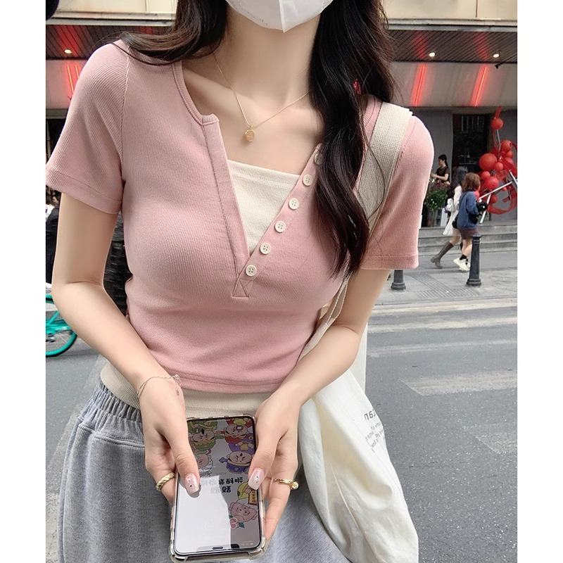 粉色v領短袖t恤女春夏新款收腰顯瘦假兩件甜辣小上衣