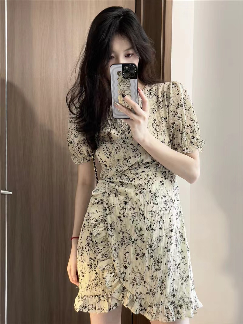 法式V領碎花一片式荷葉邊收腰系帶小個子連衣裙
