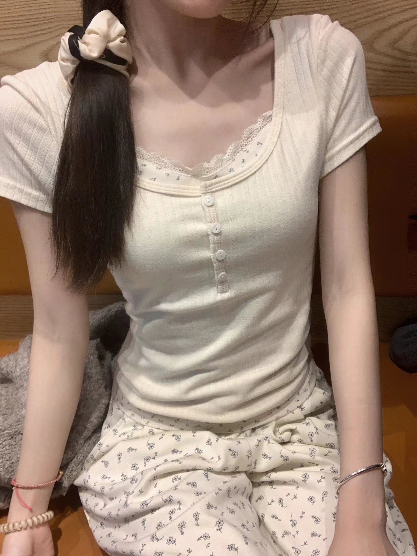 純欲假兩件疊穿蕾絲短袖T恤女夏粉色碎花打底衫內搭短款絕美上衣
