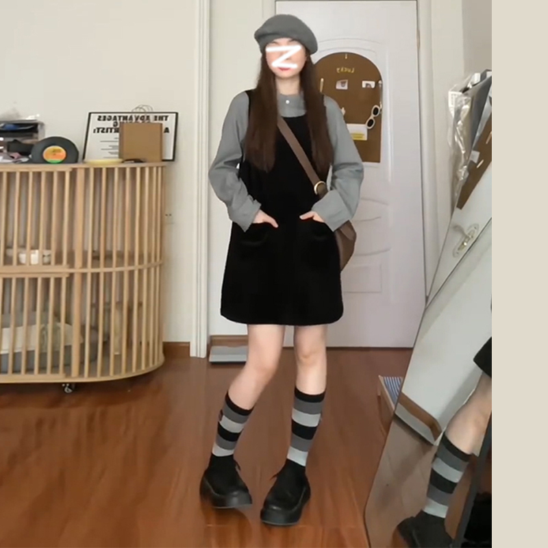 早春穿搭套裝2024新款小個子背帶連衣裙子女春秋學院風襯衫兩件套