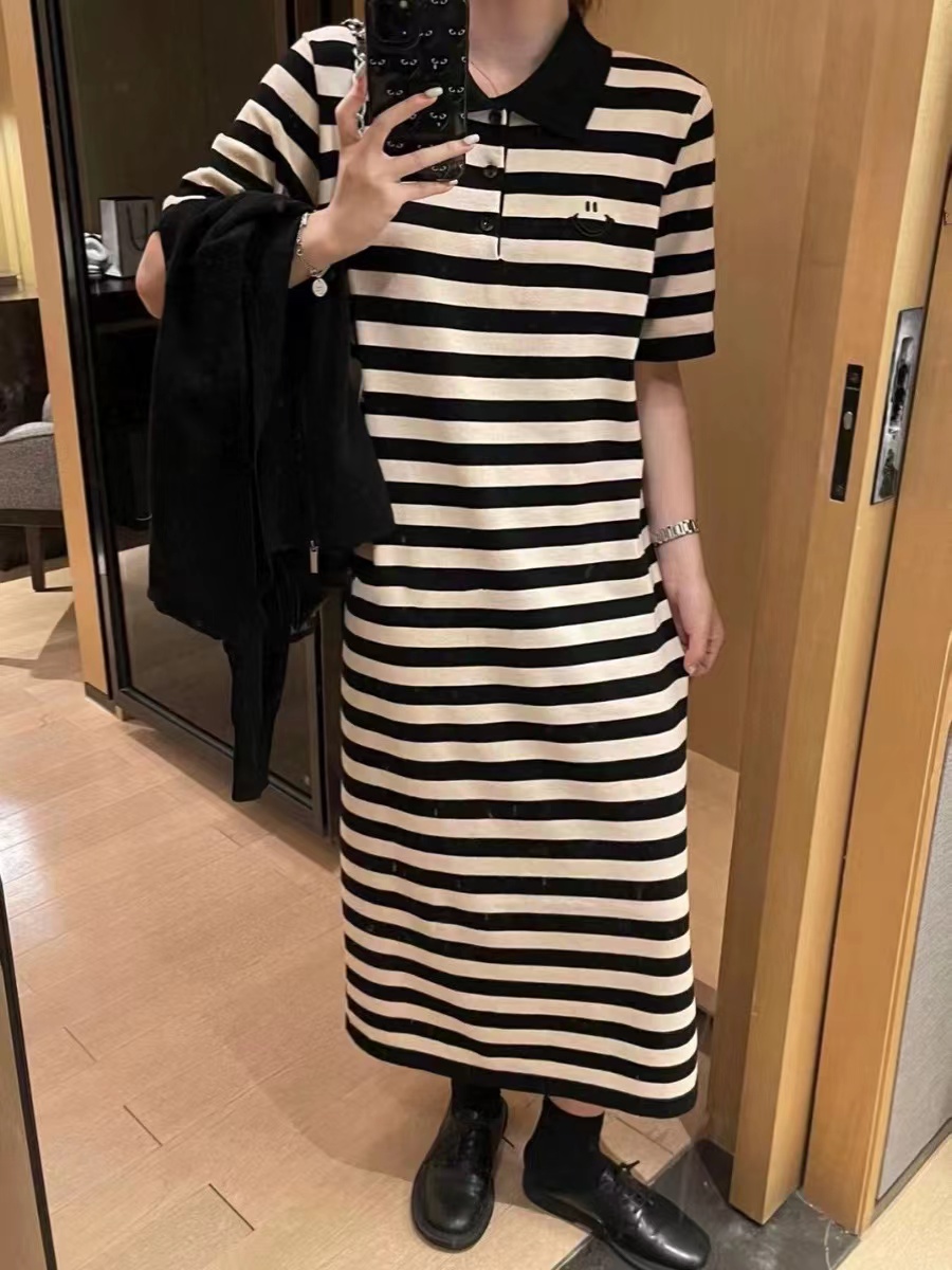 氣質polo領冰絲針織連衣裙女夏季撞色條紋大碼寬鬆圓領短袖長裙子