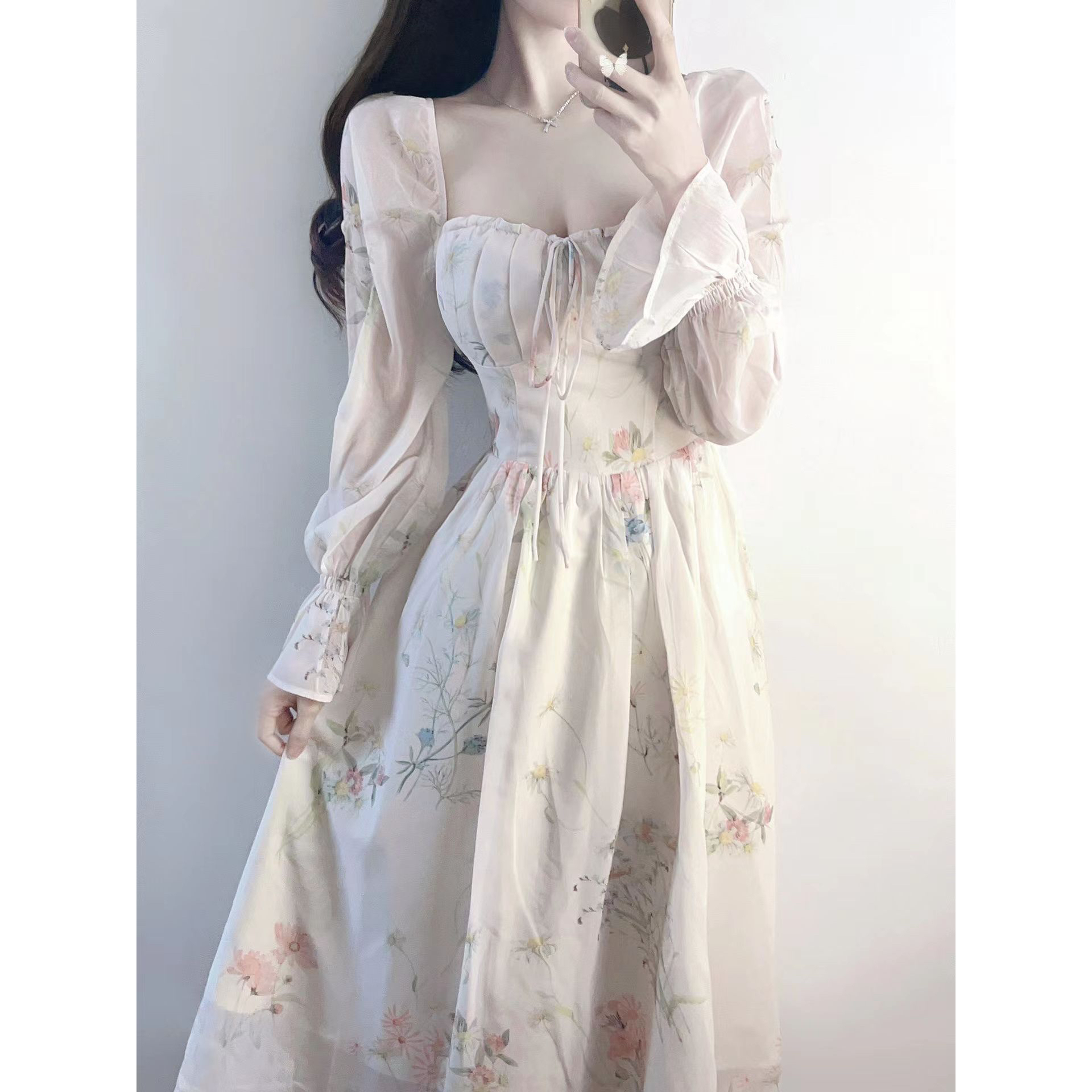 法式茶歇小香風碎花連衣裙春裝女2024新款氣質女神范桔梗雪紡長裙