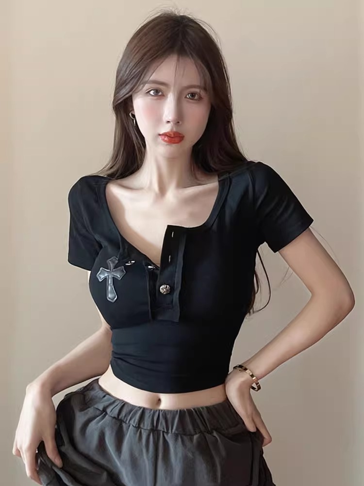 性感露臍方領甜辣小上衣修身短款獨特黑色短袖t恤女新款2024夏裝