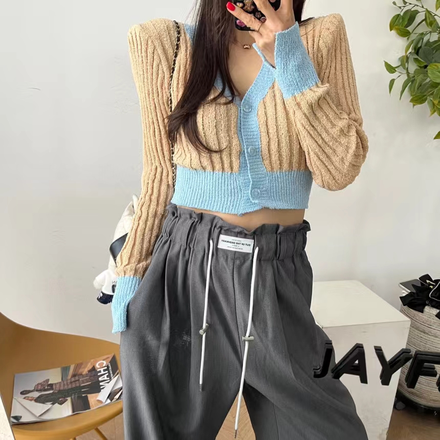 Colorblock slit design niche high-end V-neck sweater short jacket shoulder pad top