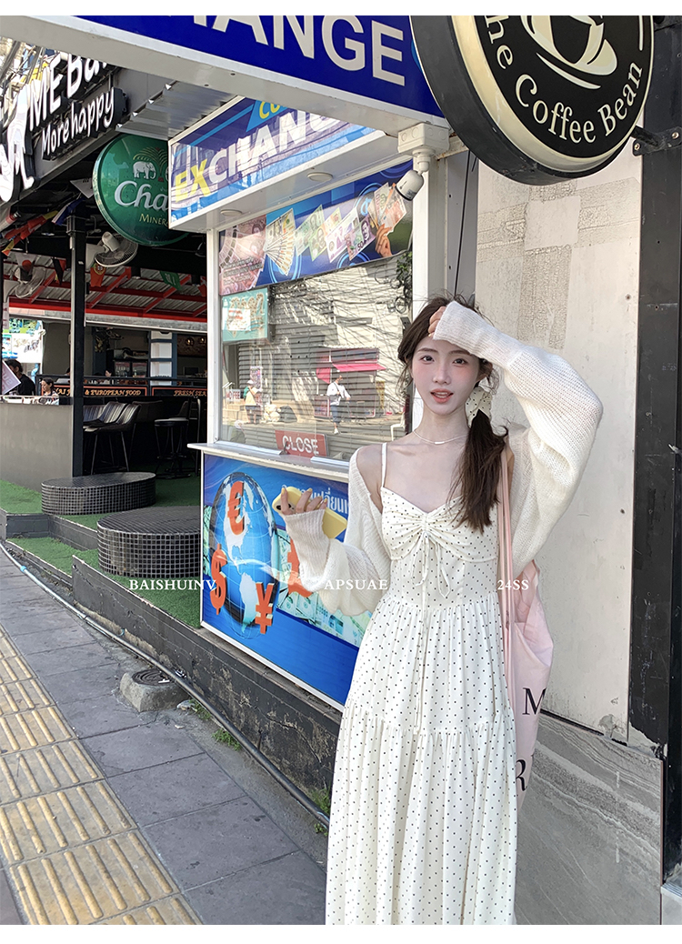 白水女露絲少女~波點吊帶連衣裙女初春款V領收腰顯瘦印花裙子