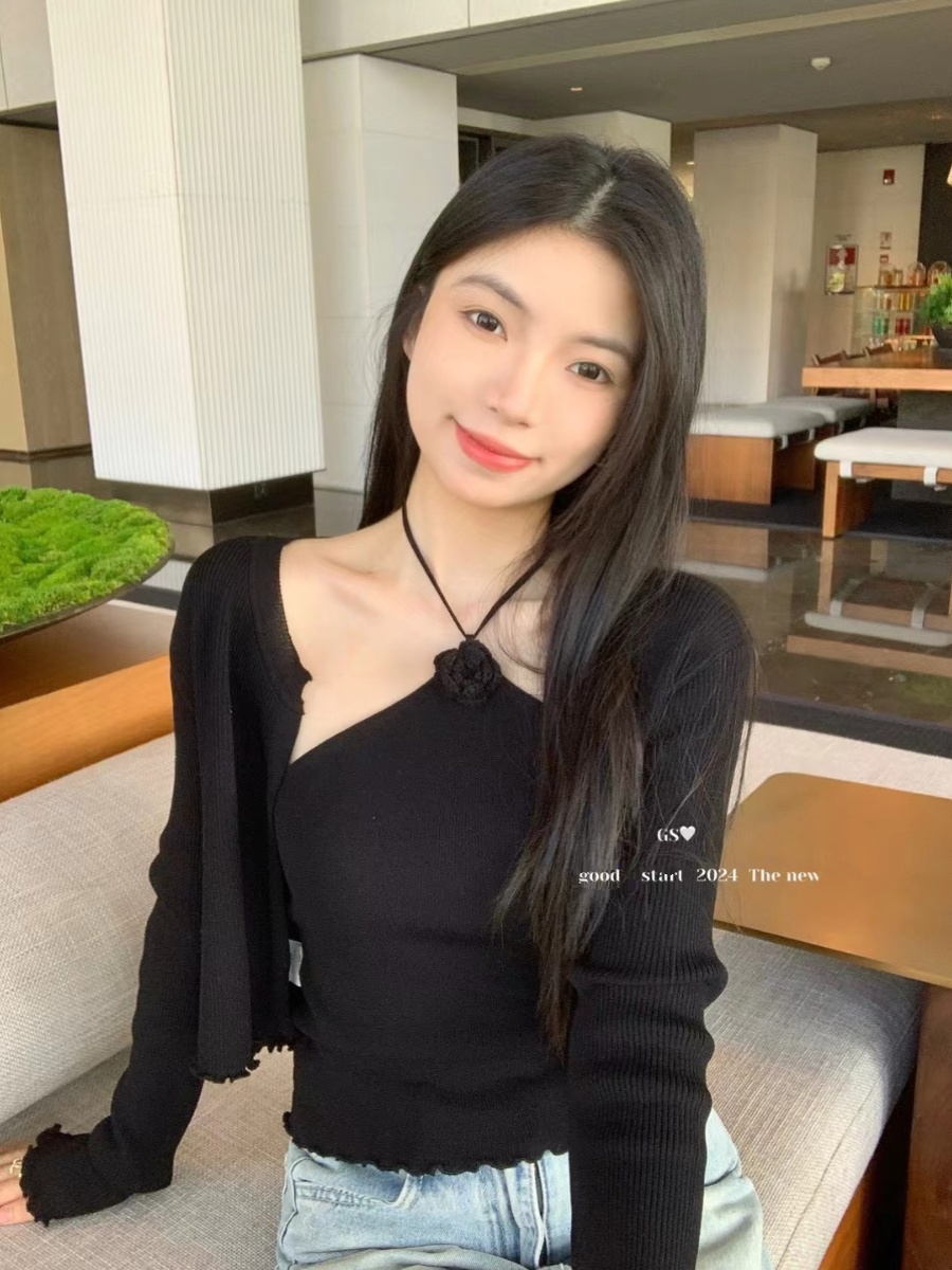 GS2024春季新款純欲立體花朵掛脖吊帶慵懶針織開衫兩件套女