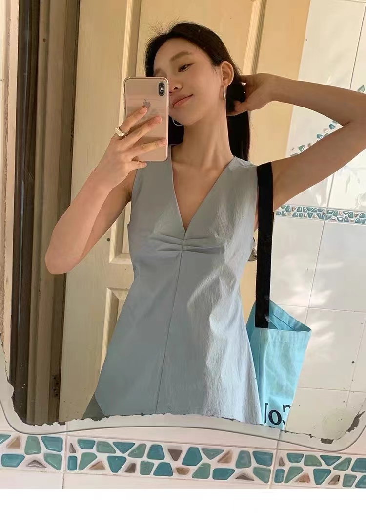 2024 summer new style small backless design short skirt women's sleeveless v-neck vest dress