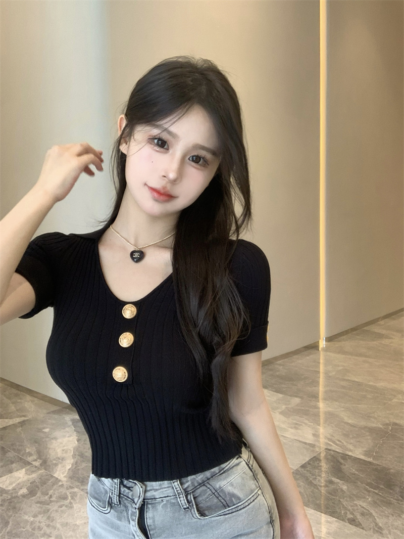 新款修身正肩辣妹短袖針織衫