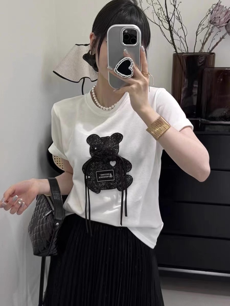 2024年春夏韓版小熊刺繡時尚圓領短袖T恤女學時尚百搭上衣女