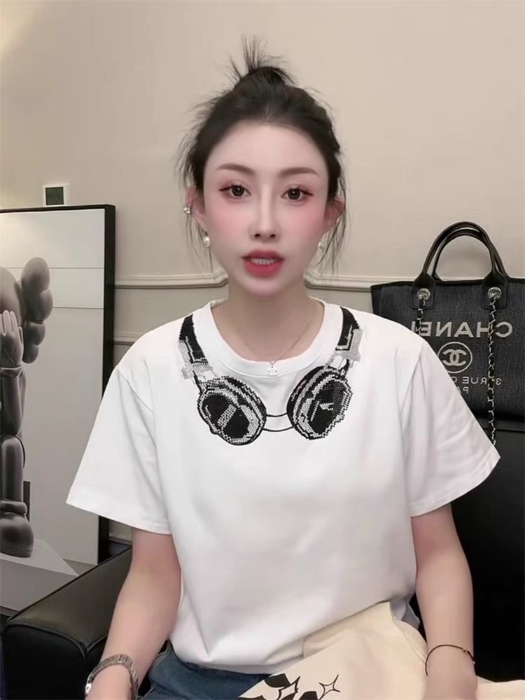 歐洲站2024早春新款耳機燙鑽短袖T恤女小眾洋氣設計純棉上衣半袖