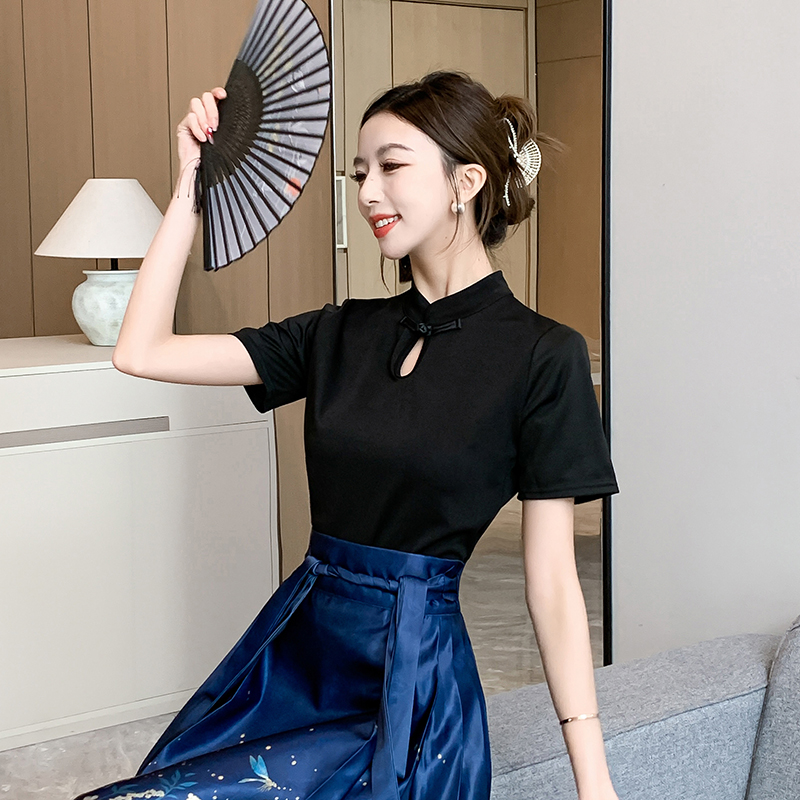 Actual shot of new Chinese-style buckle national style short-sleeved T-shirt women's 2024 summer new design sense of clothing