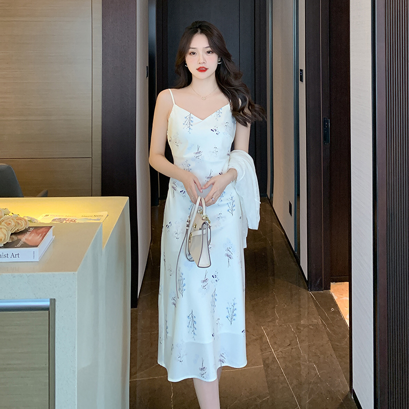 Real shot of high-end silk satin printed suspender skirt with national style design, slim and elegant floral dress for summer