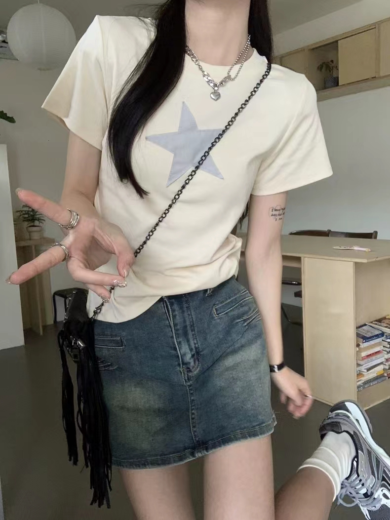 260隨心裁 夏季新款白色短袖小眾設計星星貼布上衣