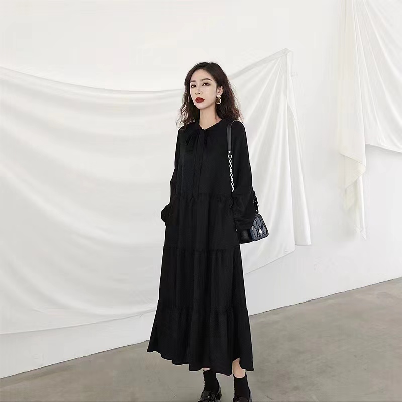 春秋季新款女裝冷淡風高級感長裙法式氣質黑色長袖連衣裙子