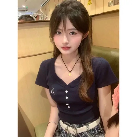 美式復古v領正肩短袖t恤女夏季設計感小眾修身辣妹藏青色短款上衣