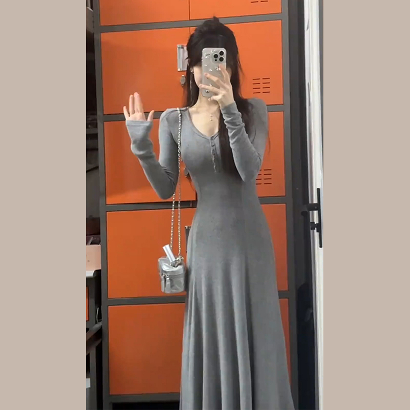 2024早春新款茶歇法式連衣裙氣質絕美小裙子高級清冷感超好看長裙