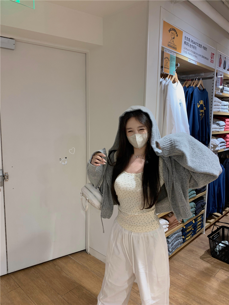 實拍桑稚girl灰色短款針織衫拉鏈毛衣連帽外套內搭碎花打底衫套裝