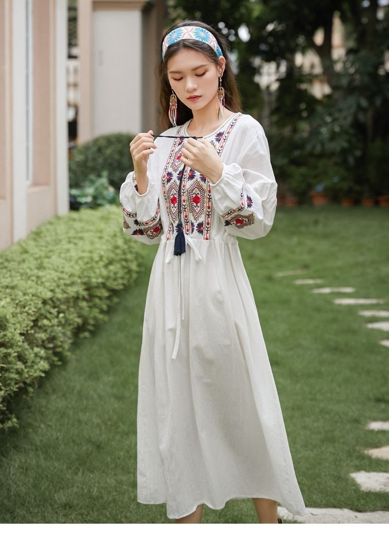 棉麻連衣裙夏長款刺繡顯瘦復古民族風女雲南西藏中國風白色長裙子