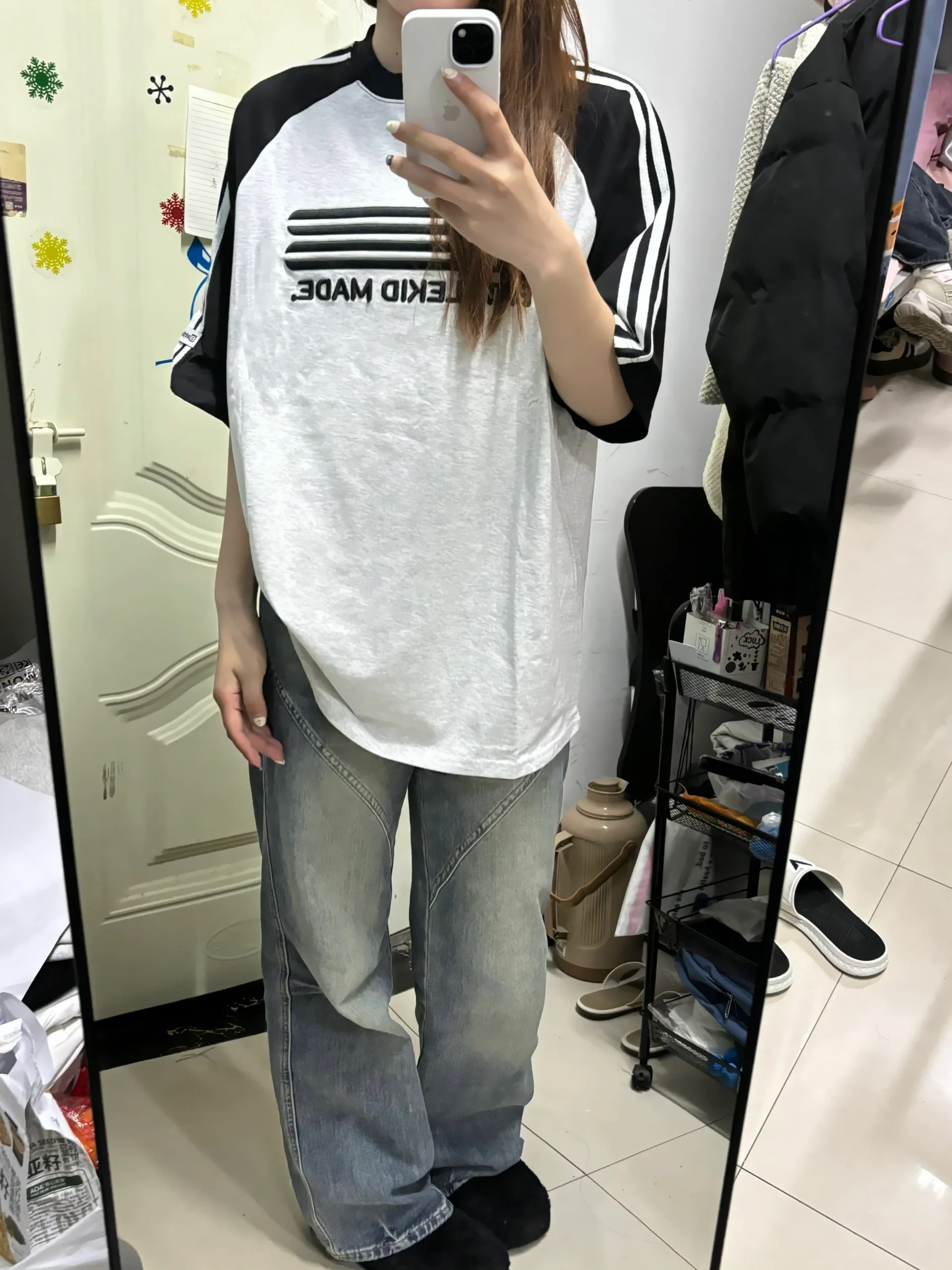 插肩袖拉條後包領字母印花 21支200克精梳緊密100棉