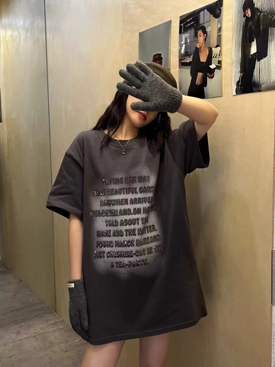 2024春夏新款潮牌燙鑽字母磨毛短袖t恤女寬鬆圓領百搭純棉上衣