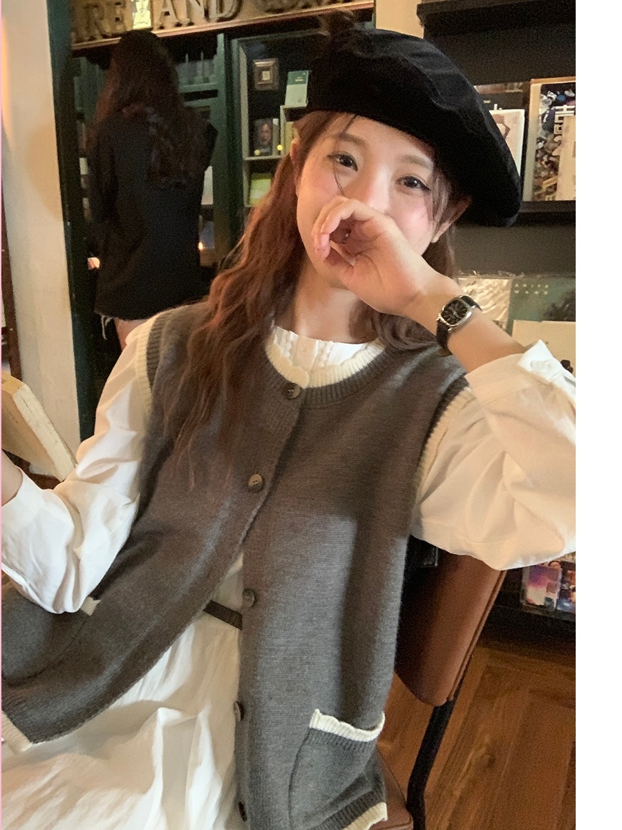 Lace vest knitted cardigan 2024 spring new college style design niche inner top