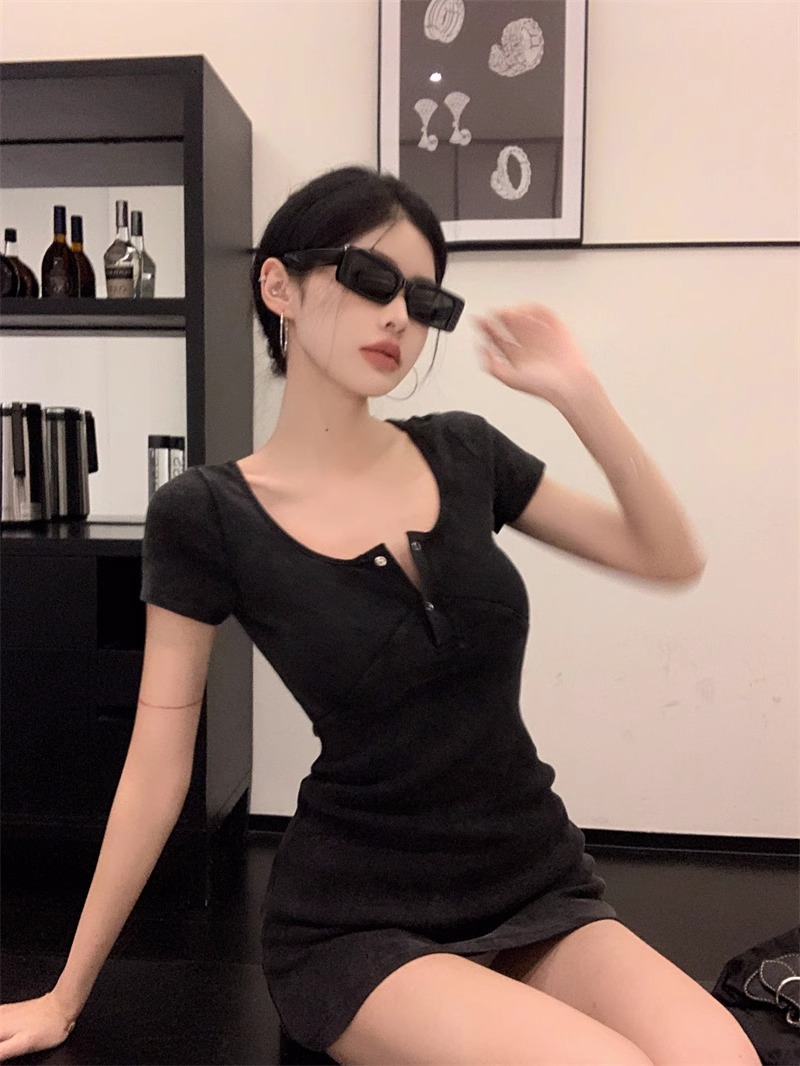 美式辣妹洗水黑性感針織面料設計性感收腰修身包臀裙
