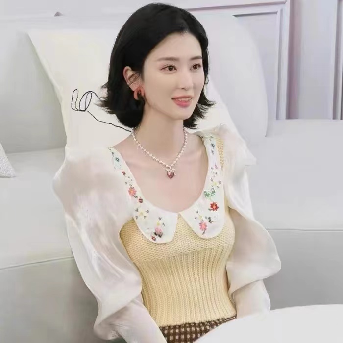 喬欣明星同款刺繡娃娃領上衣女長袖拼接針織衫短款年新款春裝