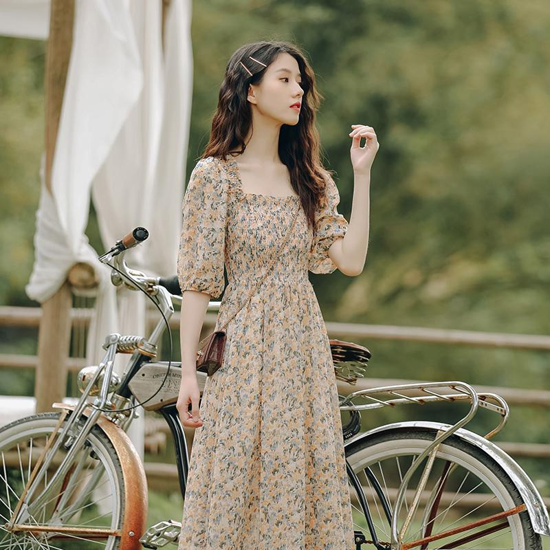 原版做工法式復古時尚方領泡泡袖雪紡溫柔碎花連衣裙女新款