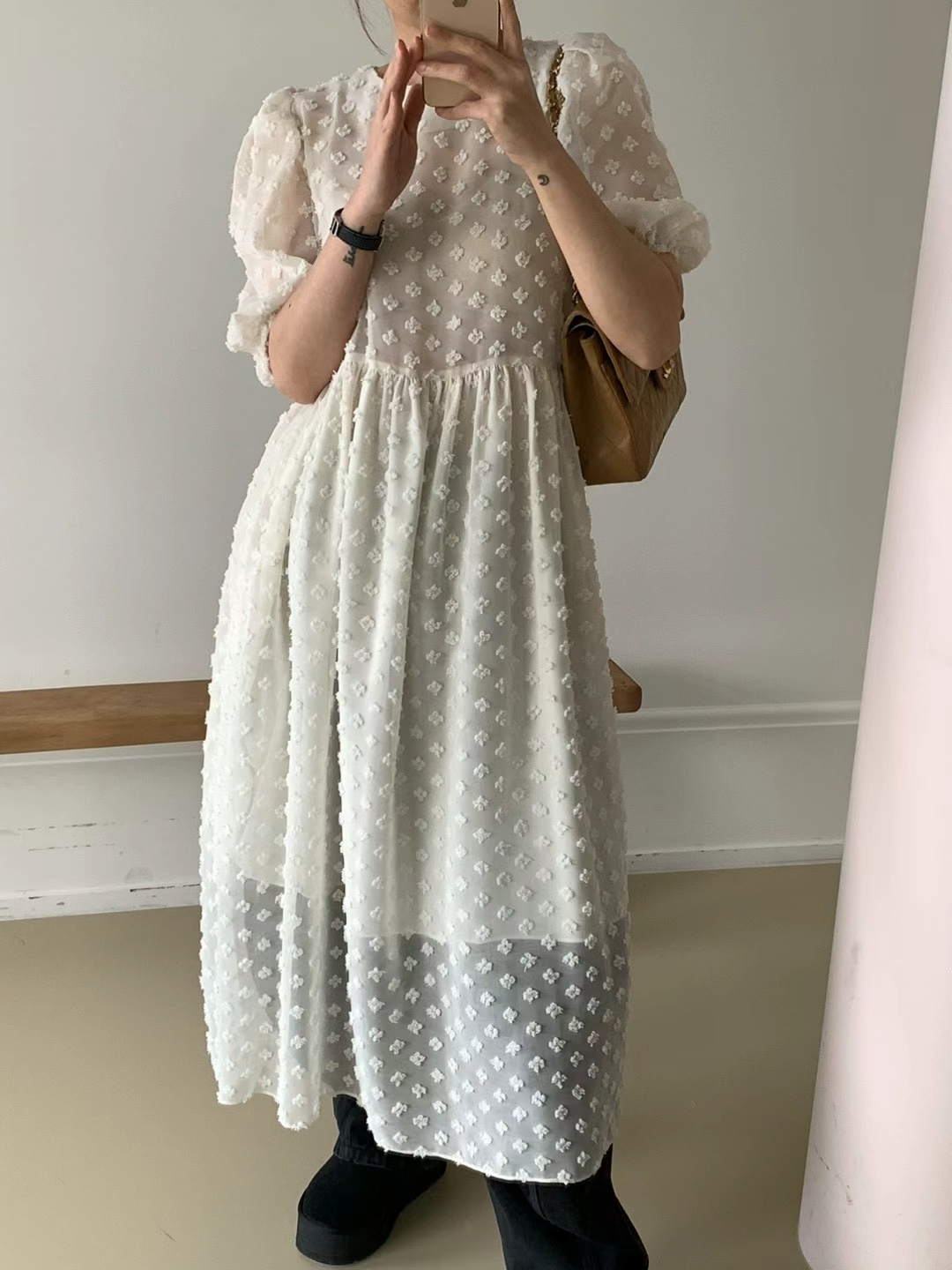 Korean fashion versatile simple temperament three-dimensional jacquard round neck short-sleeved dress